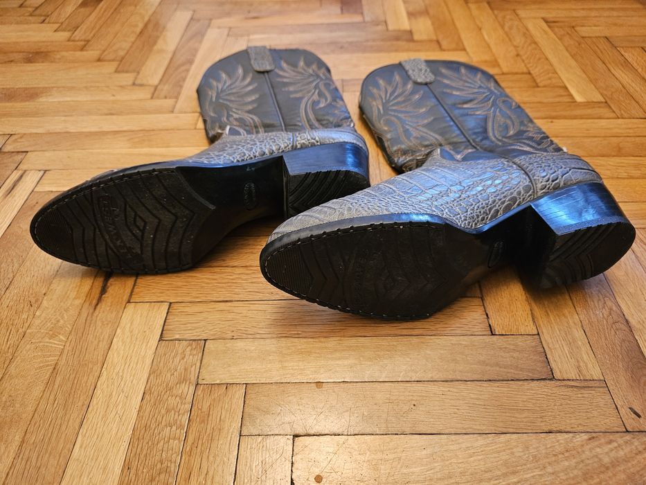 Ботуши тип "каубойски" американски.