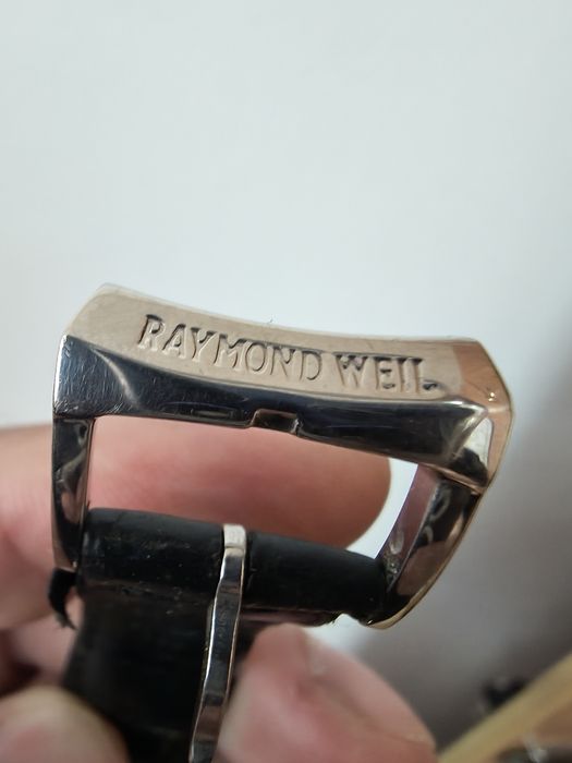 Vând/schimb ceas Raymond weil