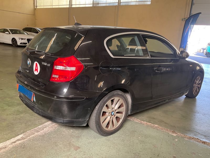 BMW 1er 116d Premiere 2010