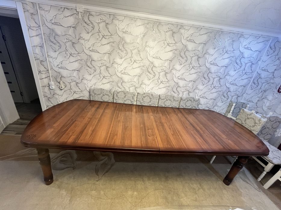 Продается стол 3.5 м