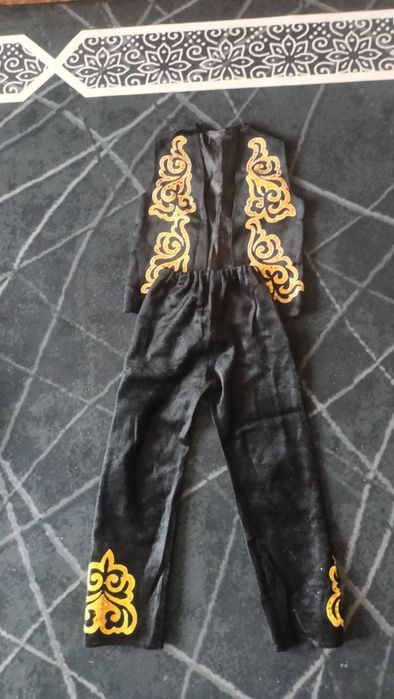 Продам национальный костюм