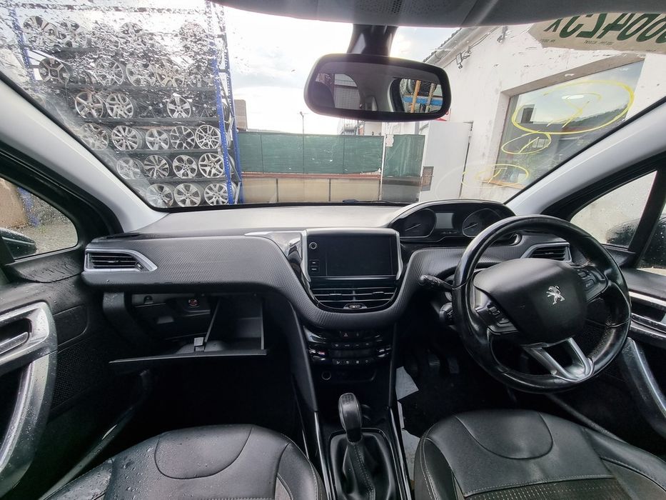 Dezmembrari dezmembrez   Peugeot 2008 Facelift 1.2 B 2016 - 2019 HNP HNZ HNV Garantie