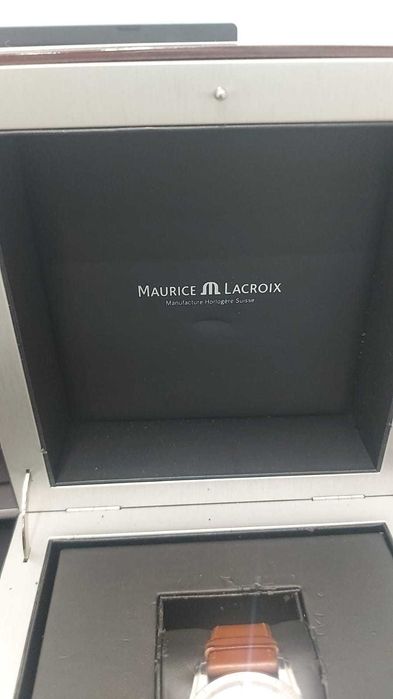 Часы Маурис Лакруа