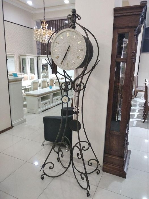 Часы напольные Кованая серия