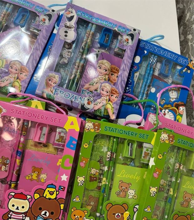 Подарочный канцелярский набор для школьника