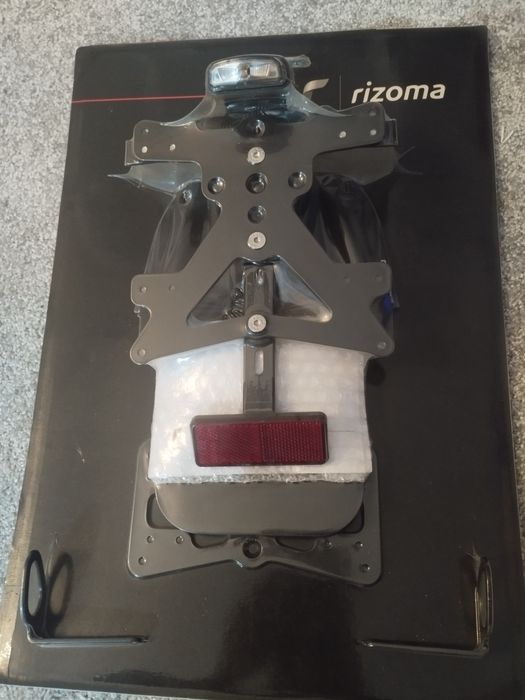 Suport numar original Rizoma pentru Yamaha XSR700 2016 - 2023 xtribute
