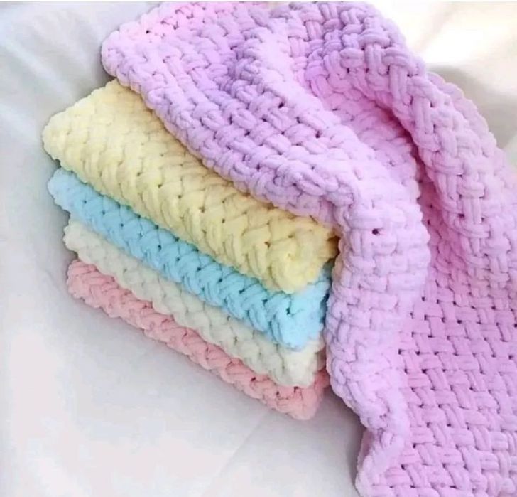 Yumshoq puffy pledla