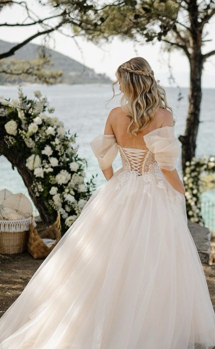 Vand rochie de mireasa