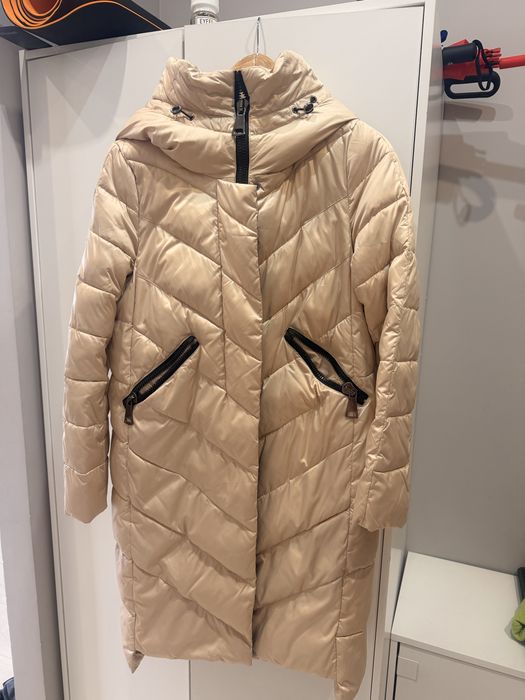 Продам пуховик в отличном состоянии