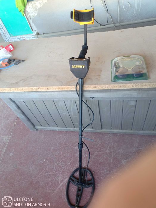 Металлоискатель новый