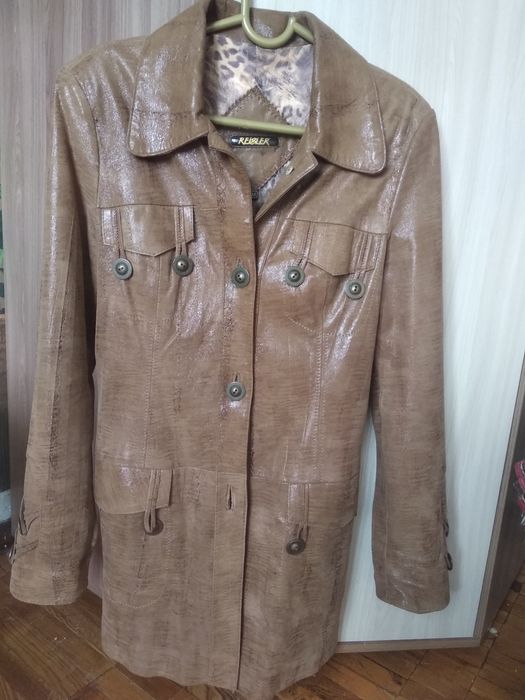 Продам кожаную куртку