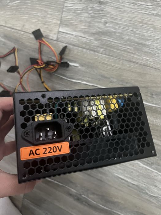 Vand sursa segotep 500w