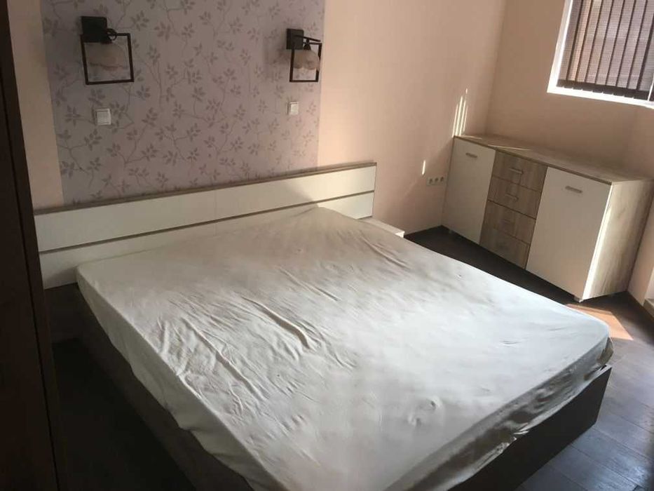 Двустаен имот в Зона Б - 18