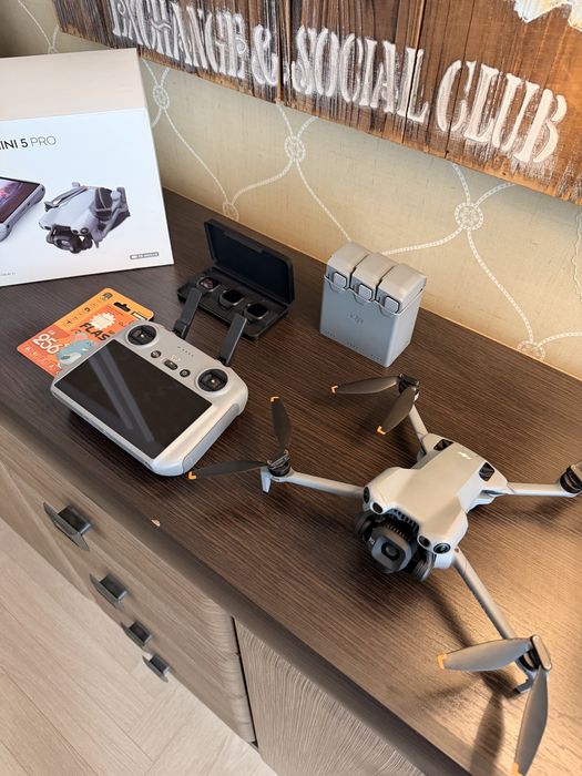 Дрон DJI Mini 5 Pro Fly More Combo Plus (DJI RC 2) серый