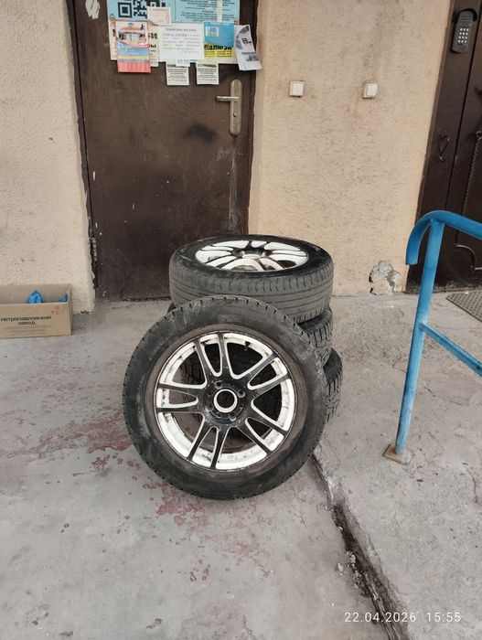 Продам диски вместе с шинами