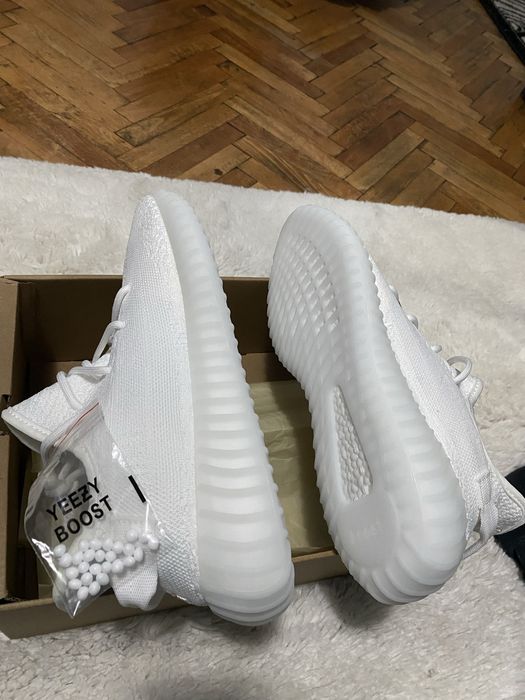 Yezzy 350 white