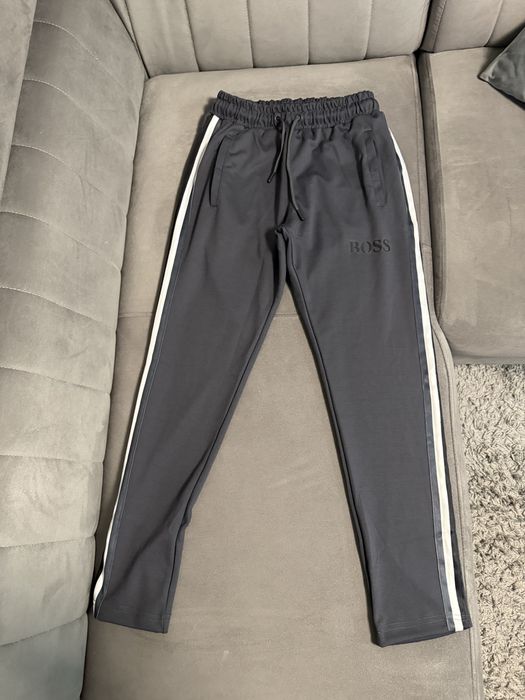 Мъжки сив екип BOSS