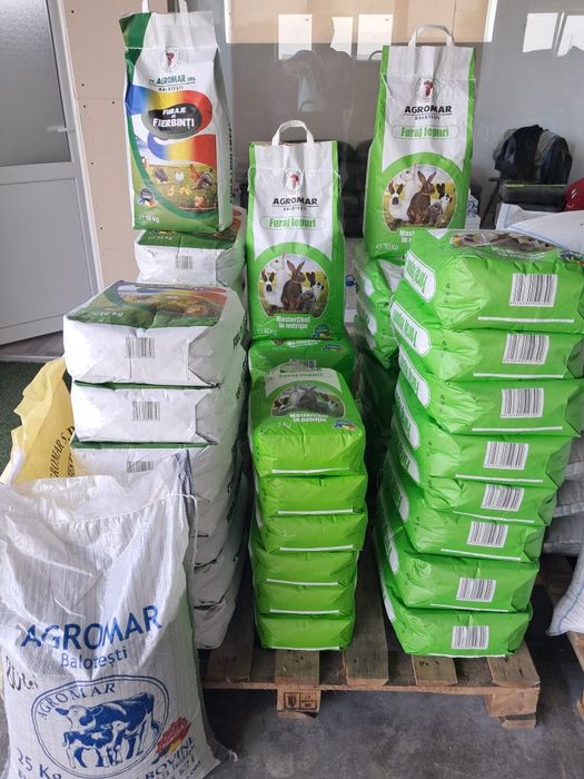 Vindem șrot de soia