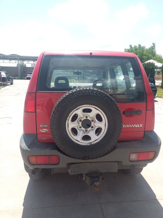 Nissan Terrano 2.4 BENZIN