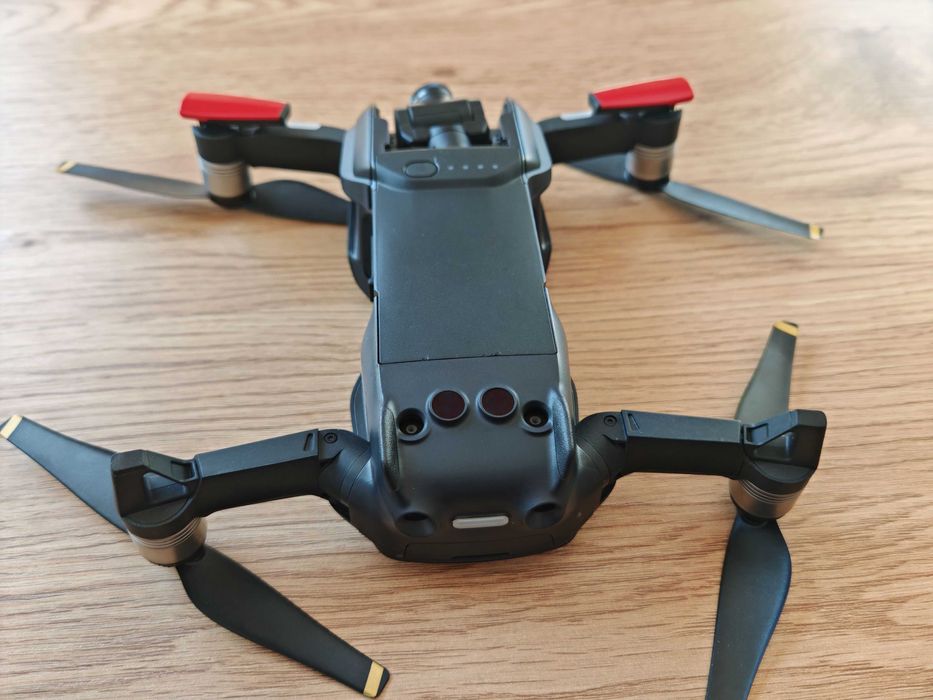 Drona DJI Mavic Air + accesorii
