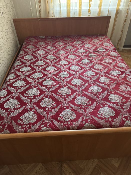 Дарю даром кровать диван самовывоз