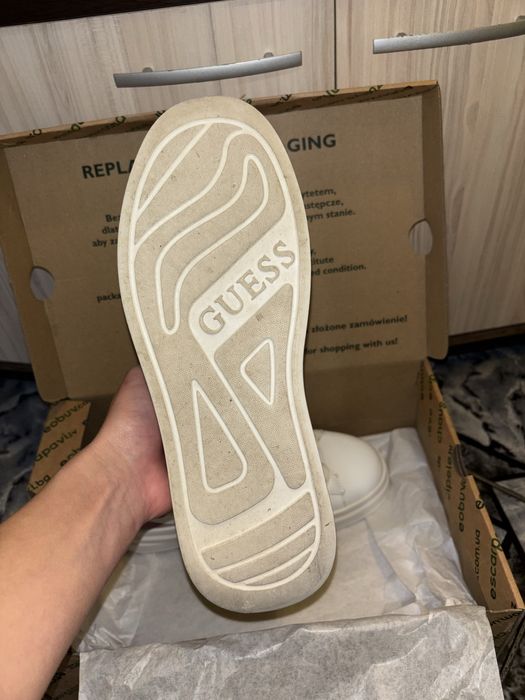 Guess Сникърси Elbina FLJELB LEA12 Бял