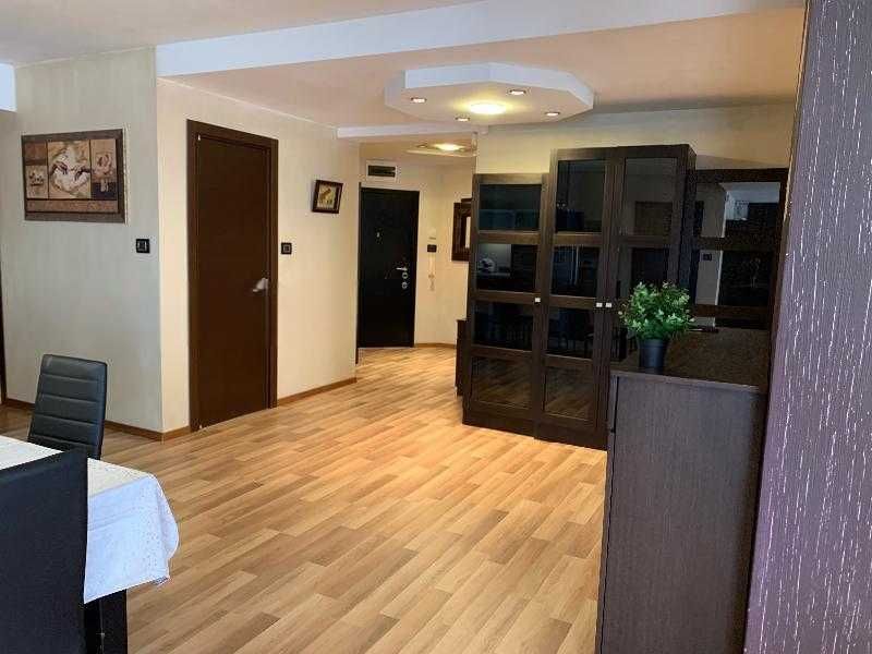 Дава се под наем Многостаен апартамент в София, Манастирски ливади - 224 кв.м за 1632 € - Снимка #2