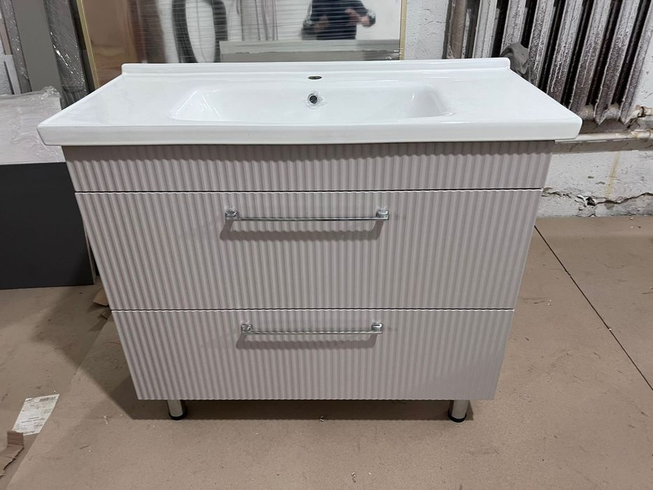 Продам тумбу для ваны