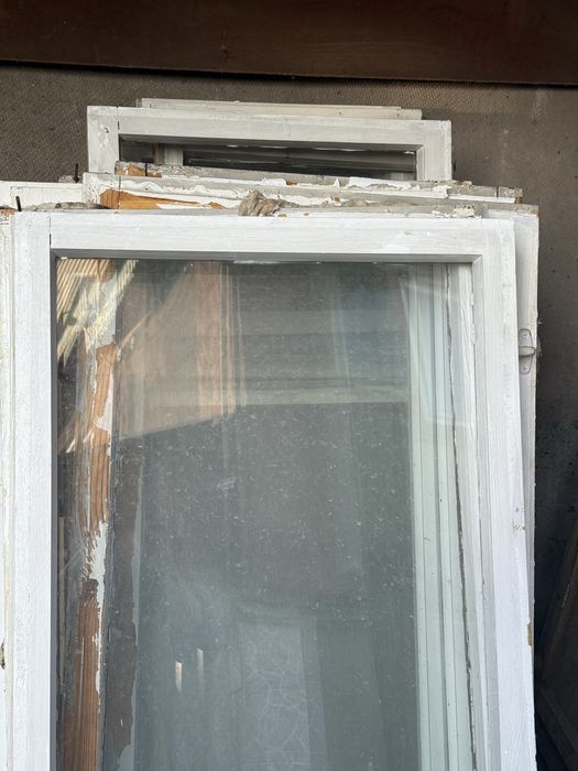 Продам б у окна деревянные