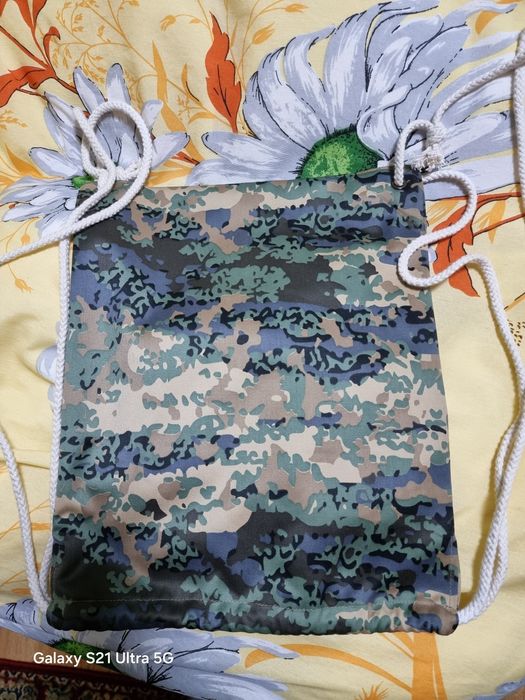 Раница от хидрофобиран плат