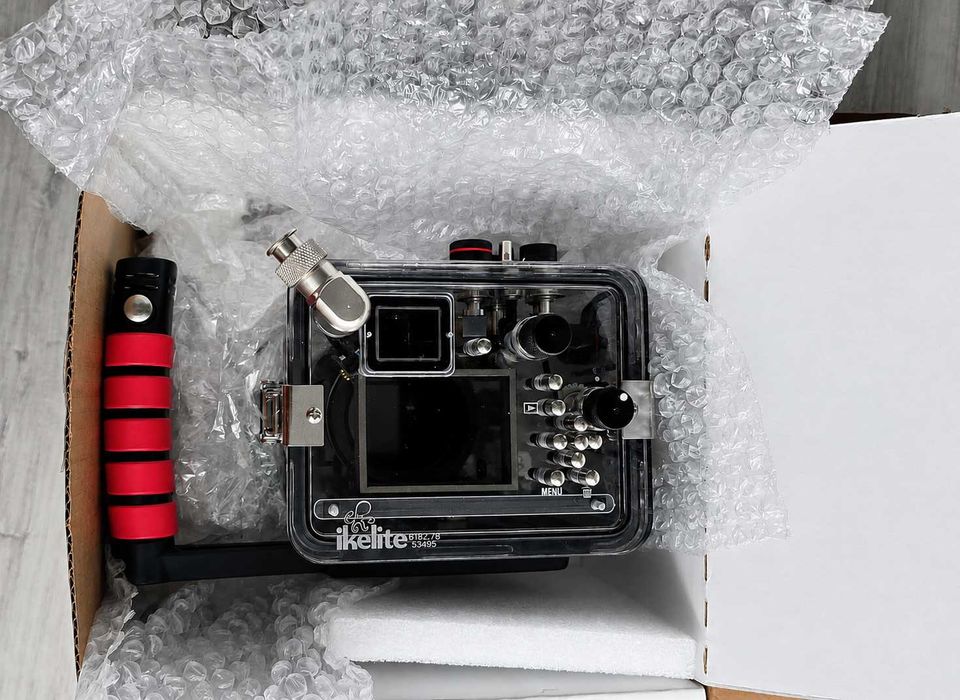 Камера Nikon Coolpix P7800 + Ikelite подводен бокс