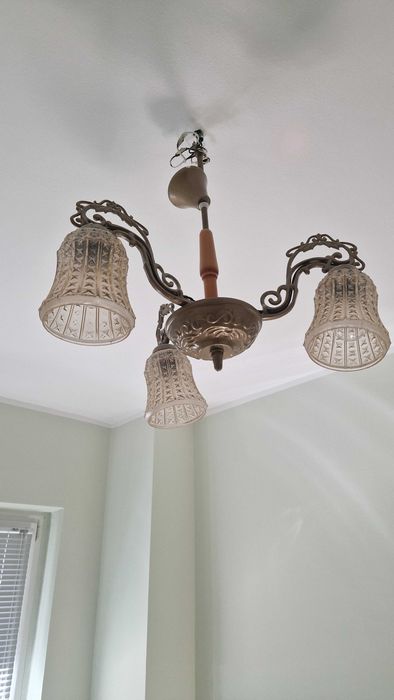 Lustra clasica din bronz