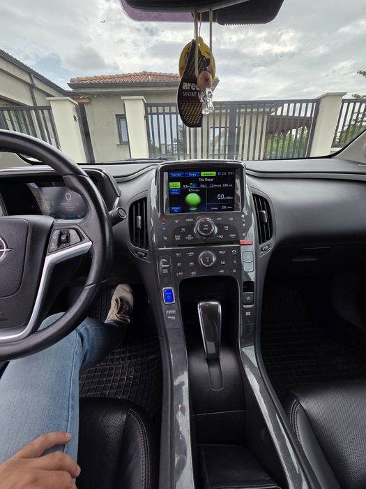 Opel Ampera 2012