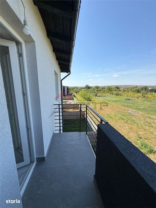 Vanzare apartament cu 1 camera, loc de parcare - Lunca Cetatuii - Comi