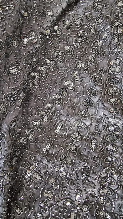 Продам блузку с бисером