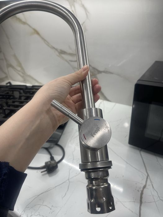 Кухня кран……………….