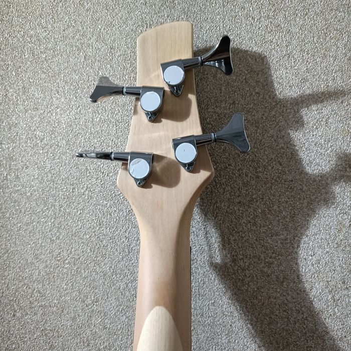 Басс гитара smiger черная