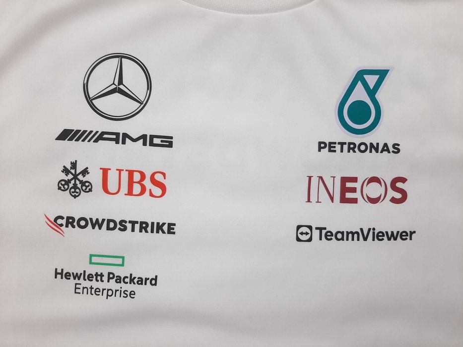 Mercedes AMG F1 Team - Оригинална мъжка тениска размер L