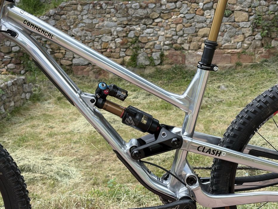 2023 Commencal Clash DH Edition