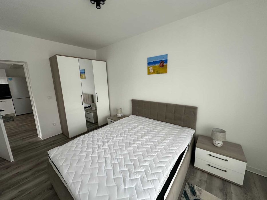 Apartament 3 Camere in bloc nou, zona Bradet