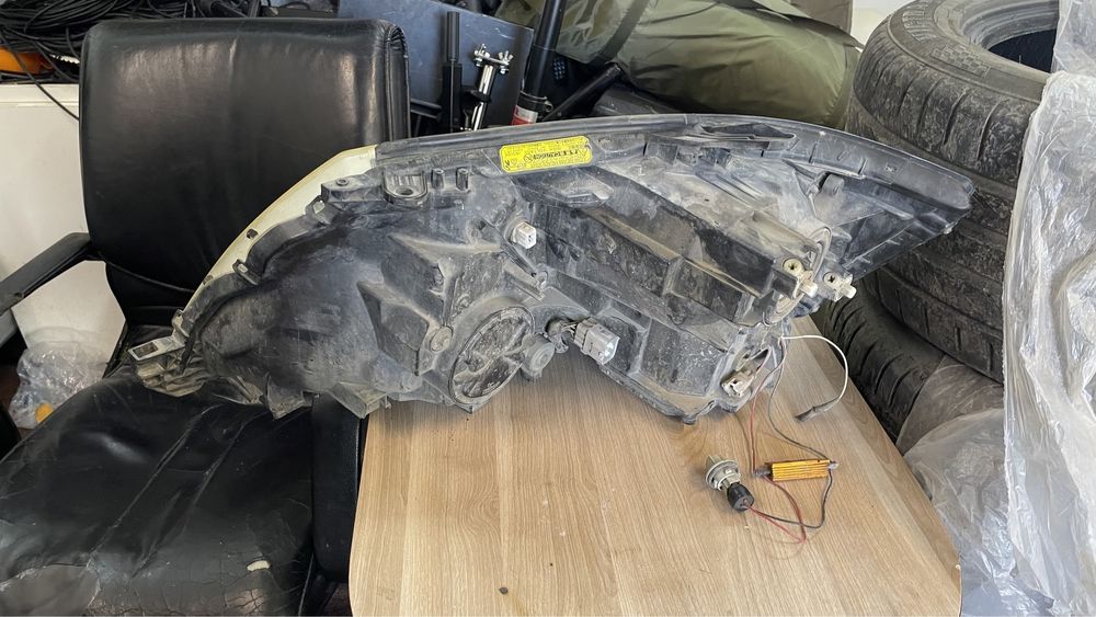 Фары на Альфард 2006г