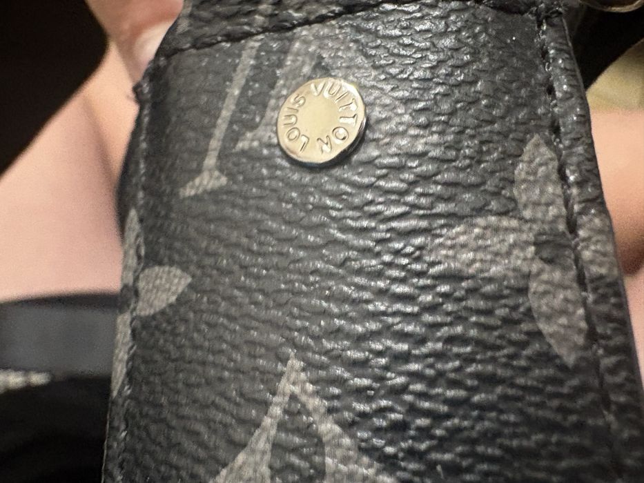 Borsetă Louis Vuitton originală interior catifea