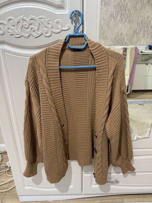 Отдам женские вещи