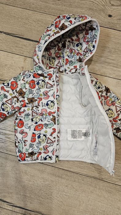 Дрехи на Guess момиче на 2-години, размер 88-96