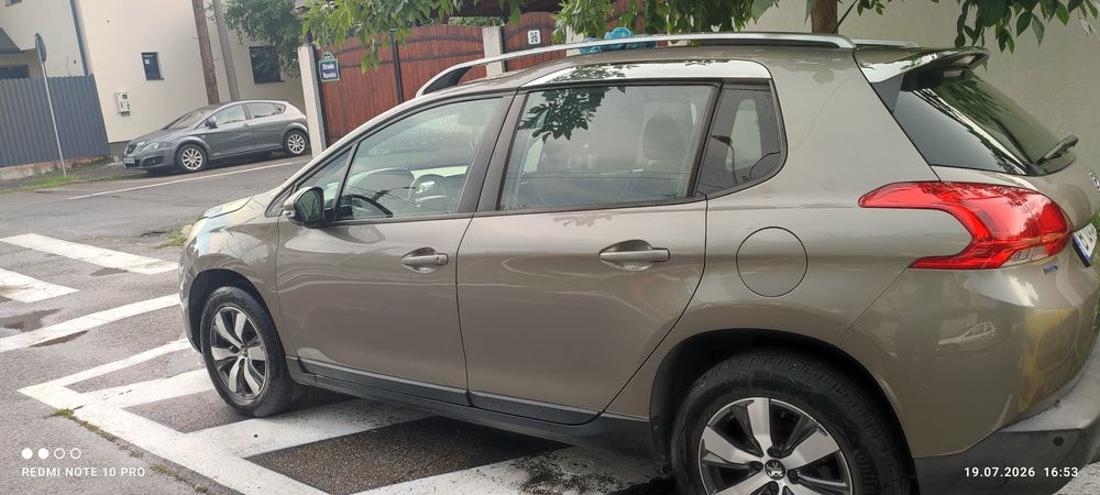 PEUGEOT 2008 2017