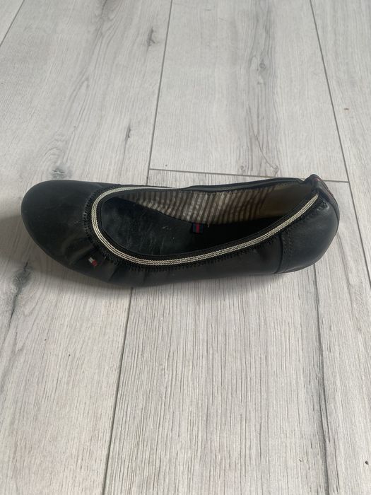 Balerini negri Tommy, numar 37