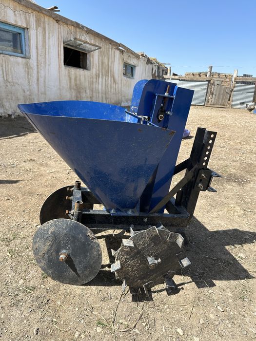 Картофелесажалка