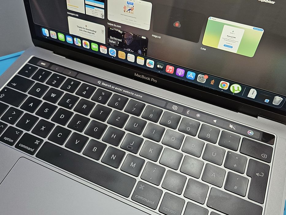 Macbook Pro 13, 16GB Ram 256GB SSD