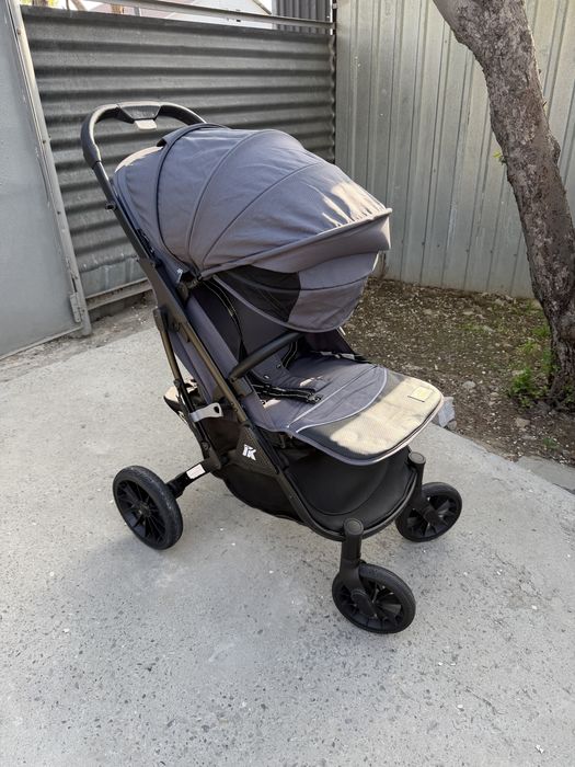 Продается детская прогулочная коляска