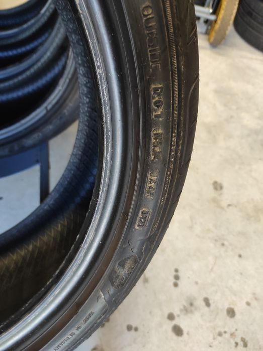 225/40/19 Гудиър